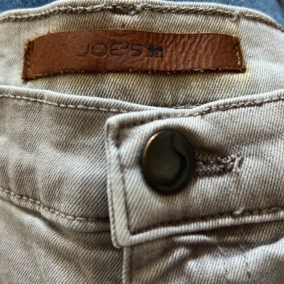 Joe’s Jeans Gray stretch raw hem W28 shorts - Picture 3 of 5